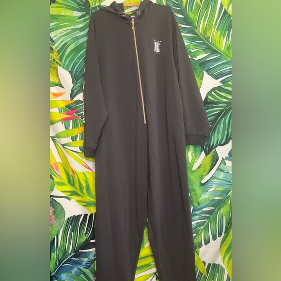 Savage x Fenty 2X Plus Dark Grey Zip Forever Hooded Onesie Romper Fall Jumpsuit - Picture 2 of 9